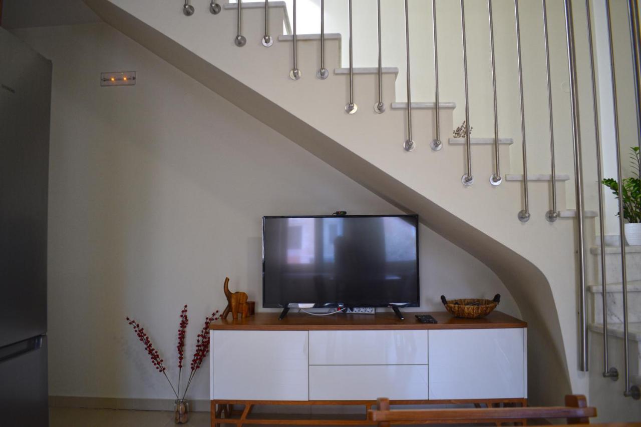 Four Seasons Homes สตาโลส ภายนอก รูปภาพ